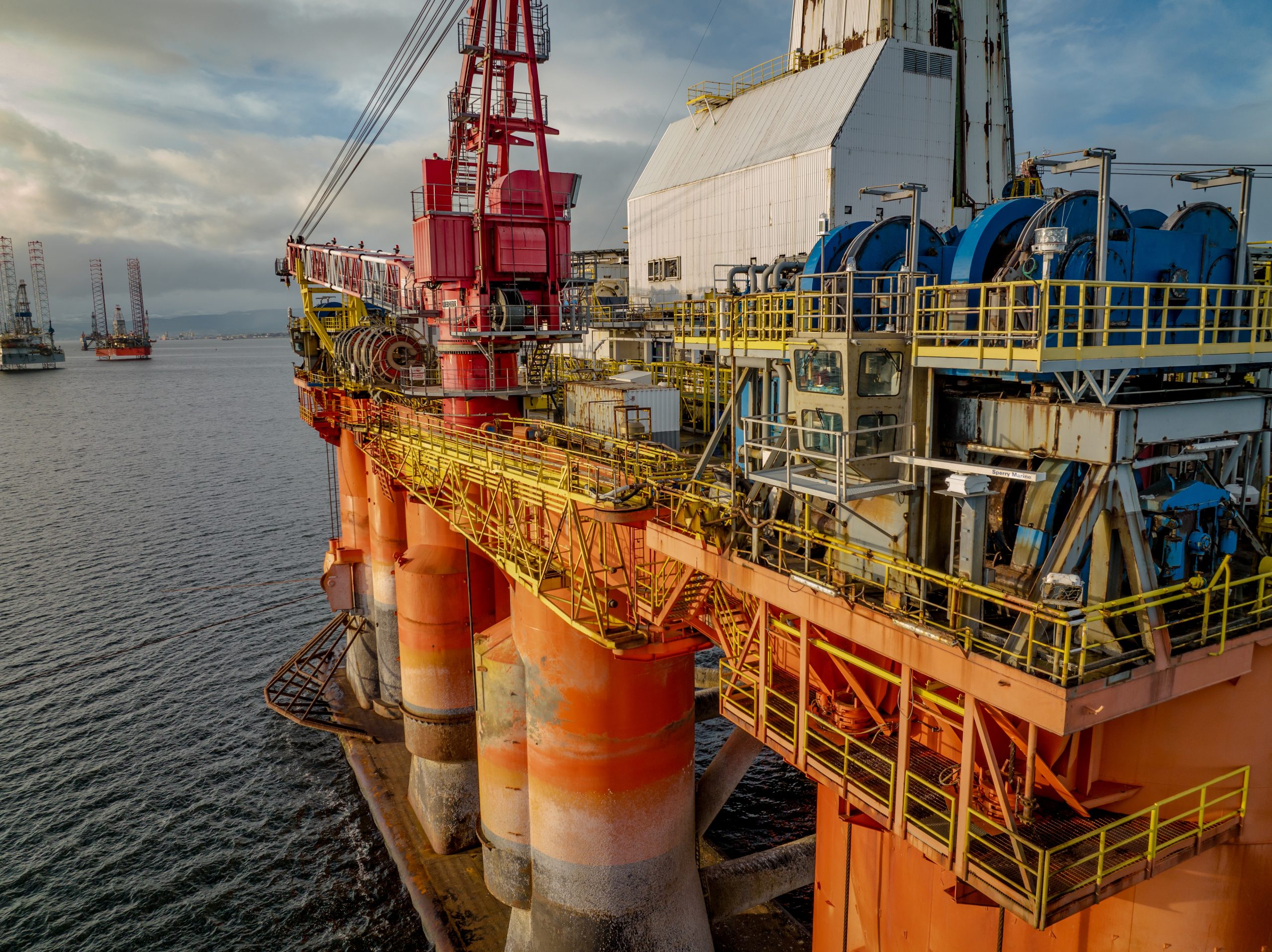 Offshore platform with crane and hoisting equipment